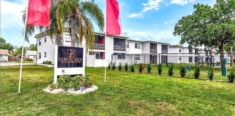 Apartamento en Port Richey, Florida 2 dormitorios, 88.26 m2 № 2108623