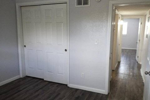 Apartamento en alquiler en Port Richey, Florida, 2 dormitorios, 88.26 m2 № 2108623 - foto 10