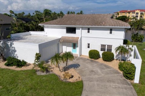 Villa ou maison à louer à Punta Gorda, Floride: 4 chambres, 279.45 m2 № 1884794 - photo 21
