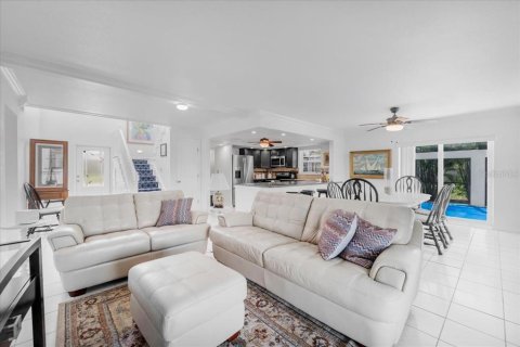 Villa ou maison à louer à Punta Gorda, Floride: 4 chambres, 279.45 m2 № 1884794 - photo 29