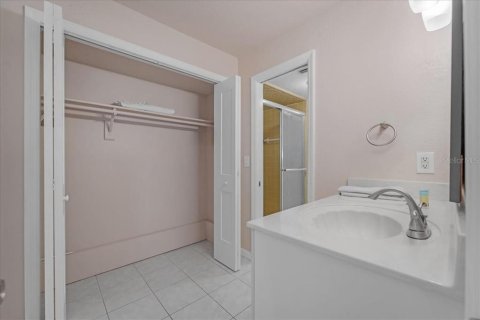 Villa ou maison à louer à Punta Gorda, Floride: 4 chambres, 279.45 m2 № 1884794 - photo 7