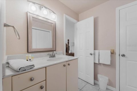 Villa ou maison à louer à Punta Gorda, Floride: 4 chambres, 279.45 m2 № 1884794 - photo 9