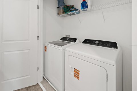 Townhouse in Melbourne, Florida 3 bedrooms, 157.84 sq.m. № 2207162 - photo 18