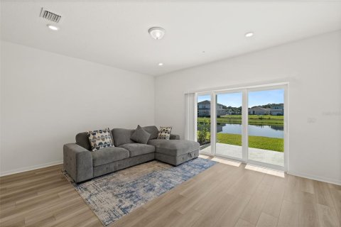 Townhouse in Melbourne, Florida 3 bedrooms, 157.84 sq.m. № 2207162 - photo 8