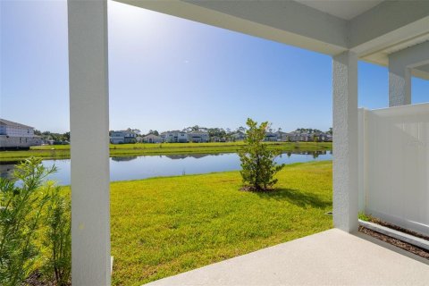 Townhouse in Melbourne, Florida 3 bedrooms, 157.84 sq.m. № 2207162 - photo 11