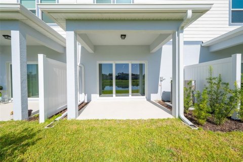 Townhouse in Melbourne, Florida 3 bedrooms, 157.84 sq.m. № 2207162 - photo 13