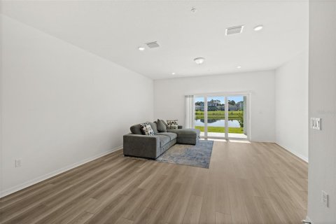 Townhouse in Melbourne, Florida 3 bedrooms, 157.84 sq.m. № 2207162 - photo 15