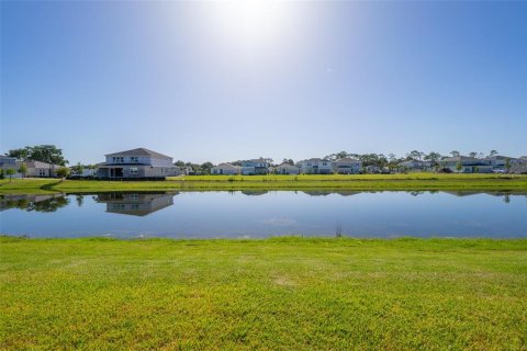 Townhouse in Melbourne, Florida 3 bedrooms, 157.84 sq.m. № 2207162 - photo 10