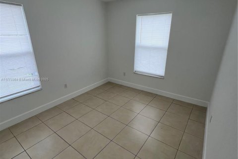 Villa ou maison à vendre à Homestead, Floride: 3 chambres, 122.45 m2 № 1864826 - photo 17