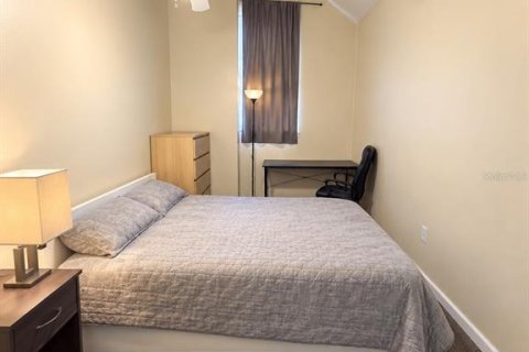 Condo in Tampa, Florida, 3 bedrooms № 2379478 - photo 7