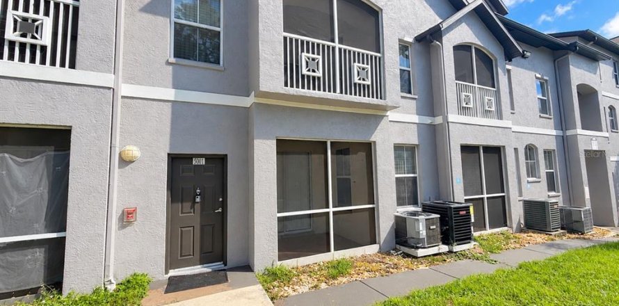 Condo in Tampa, Florida, 3 bedrooms № 2379478