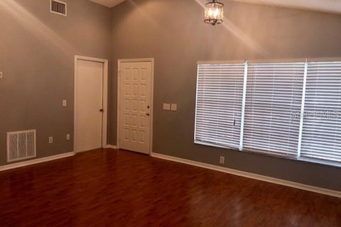 Villa ou maison à louer à Lutz, Floride: 3 chambres, 110.93 m2 № 2091472 - photo 8