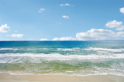 Copropriété à vendre à South Daytona, Floride: 2 chambres, 89.93 m2 № 2428093 - photo 2