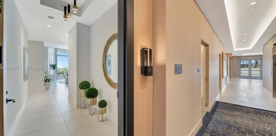 Condo in Fort Lauderdale, Florida, 2 bedrooms № 2186283
