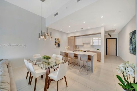 Condo in Fort Lauderdale, Florida, 2 bedrooms № 2186283 - photo 13