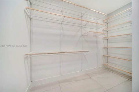 Condo in Fort Lauderdale, Florida, 2 bedrooms № 2186283 - photo 28
