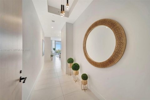 Condo in Fort Lauderdale, Florida, 2 bedrooms № 2186283 - photo 2