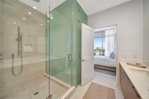 Condo in Fort Lauderdale, Florida, 2 bedrooms № 2186283 - photo 26