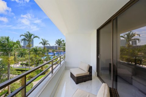 Condominio en venta en Hallandale Beach, Florida, 2 dormitorios, 139.35 m2 № 1874348 - foto 22