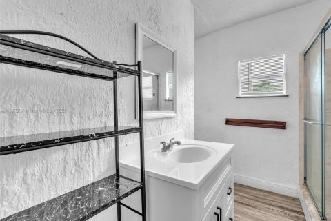 Propiedad comercial en venta en Hollywood, Florida № 2015213 - foto 15