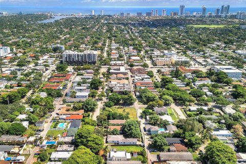 Propiedad comercial en venta en Hollywood, Florida № 2015213 - foto 13