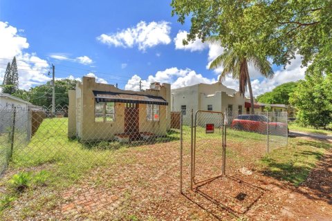 Propiedad comercial en venta en Hollywood, Florida № 2015213 - foto 3