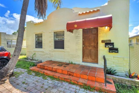 Propiedad comercial en venta en Hollywood, Florida № 2015213 - foto 17