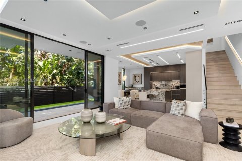 Villa ou maison à vendre à Fort Lauderdale, Floride: 4 chambres № 2412892 - photo 4