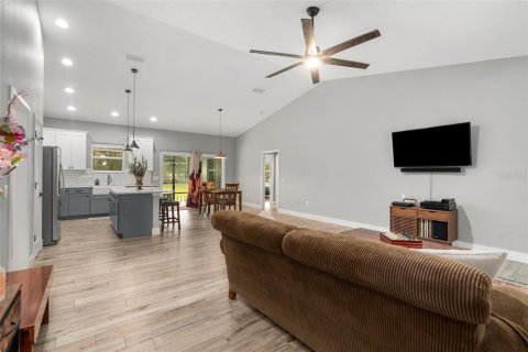 House in Dunnellon, Florida 3 bedrooms, 158.21 sq.m. № 1919774 - photo 23