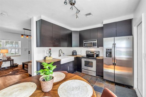 Casa en venta en North Miami Beach, Florida, 3 dormitorios, 77.11 m2 № 1951077 - foto 15