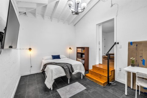 Casa en venta en North Miami Beach, Florida, 3 dormitorios, 77.11 m2 № 1951077 - foto 16
