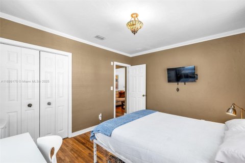 Casa en venta en North Miami Beach, Florida, 3 dormitorios, 77.11 m2 № 1951077 - foto 25