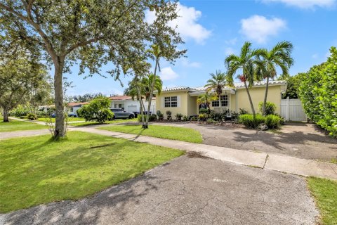 Casa en venta en North Miami Beach, Florida, 3 dormitorios, 77.11 m2 № 1951077 - foto 30