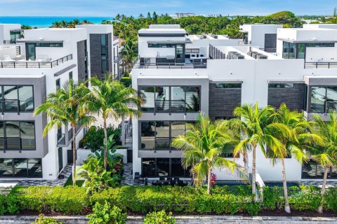 Touwnhouse à vendre à Ocean Ridge, Floride: 4 chambres, 312.52 m2 № 2251635 - photo 2