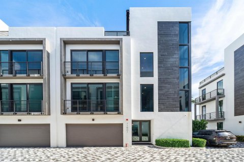 Touwnhouse à vendre à Ocean Ridge, Floride: 4 chambres, 312.52 m2 № 2251635 - photo 5
