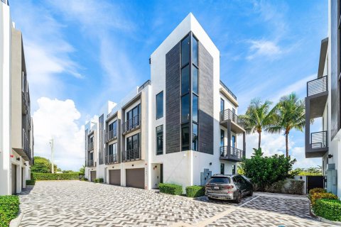 Touwnhouse à vendre à Ocean Ridge, Floride: 4 chambres, 312.52 m2 № 2251635 - photo 6
