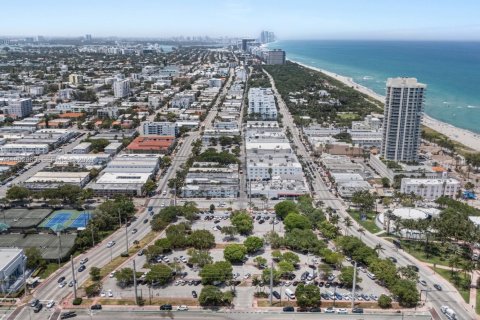 Casa en venta en Miami Beach, Florida № 2009055 - foto 10