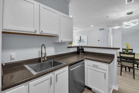 Copropriété à louer à Bradenton, Floride: 2 chambres, 105.17 m2 № 2310224 - photo 10