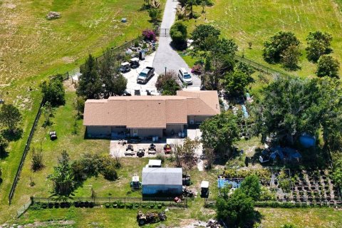 House in Bradenton, Florida 3 bedrooms, 144.93 sq.m. № 1631658 - photo 8