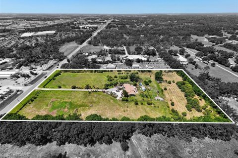 House in Bradenton, Florida 3 bedrooms, 144.93 sq.m. № 1631658 - photo 3