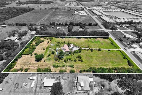 House in Bradenton, Florida 3 bedrooms, 144.93 sq.m. № 1631658 - photo 6