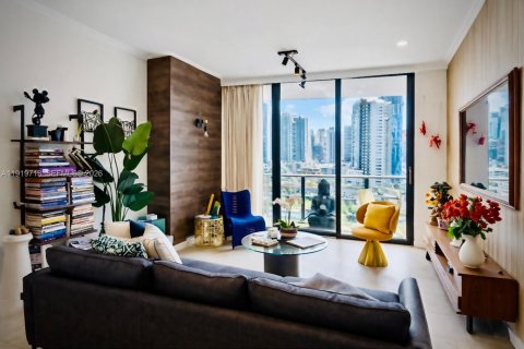 Condominio en venta en Miami, Florida, 2 dormitorios, 81.57 m2 № 1975412 - foto 3