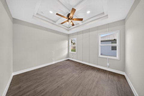 House in Port St. Lucie, Florida 4 bedrooms, 213.68 sq.m. № 2265435 - photo 7