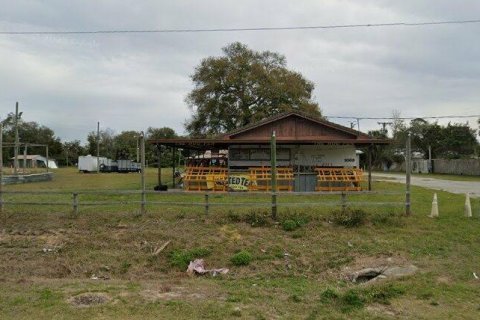 Commercial property in Ormond Beach, Florida 83.61 sq.m. № 2339655 - photo 2