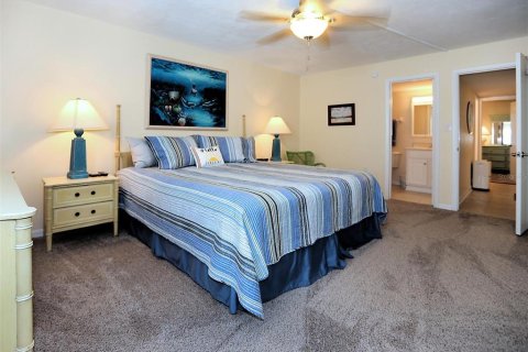 Condo in New Smyrna Beach, Florida, 2 bedrooms  № 2108430 - photo 6