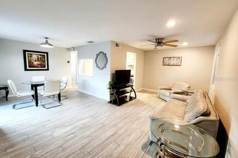 Condo in Port Charlotte, Florida, 2 bedrooms  № 2229929 - photo 18