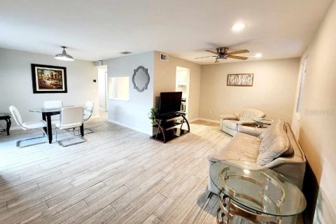 Condo in Port Charlotte, Florida, 2 bedrooms  № 2229929 - photo 24