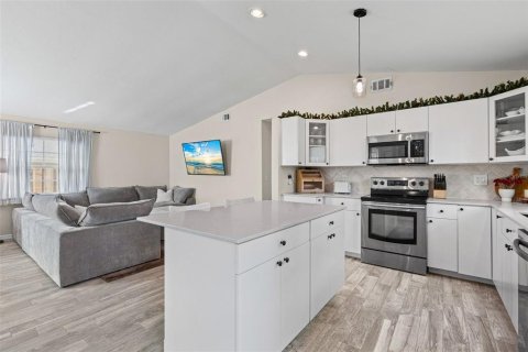Купить виллу или дом в Оспри, Флорида 6 комнат, 108.97м2, № 2096193 - фото 12