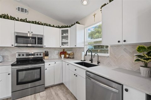 Купить виллу или дом в Оспри, Флорида 6 комнат, 108.97м2, № 2096193 - фото 16