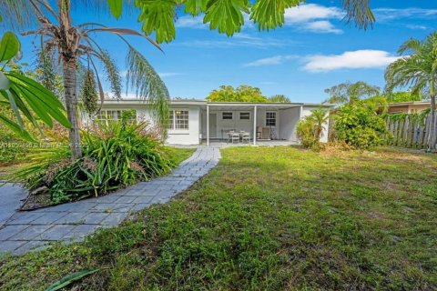 Casa en alquiler en Fort Lauderdale, Florida, 3 dormitorios, 116.31 m2 № 1856868 - foto 27